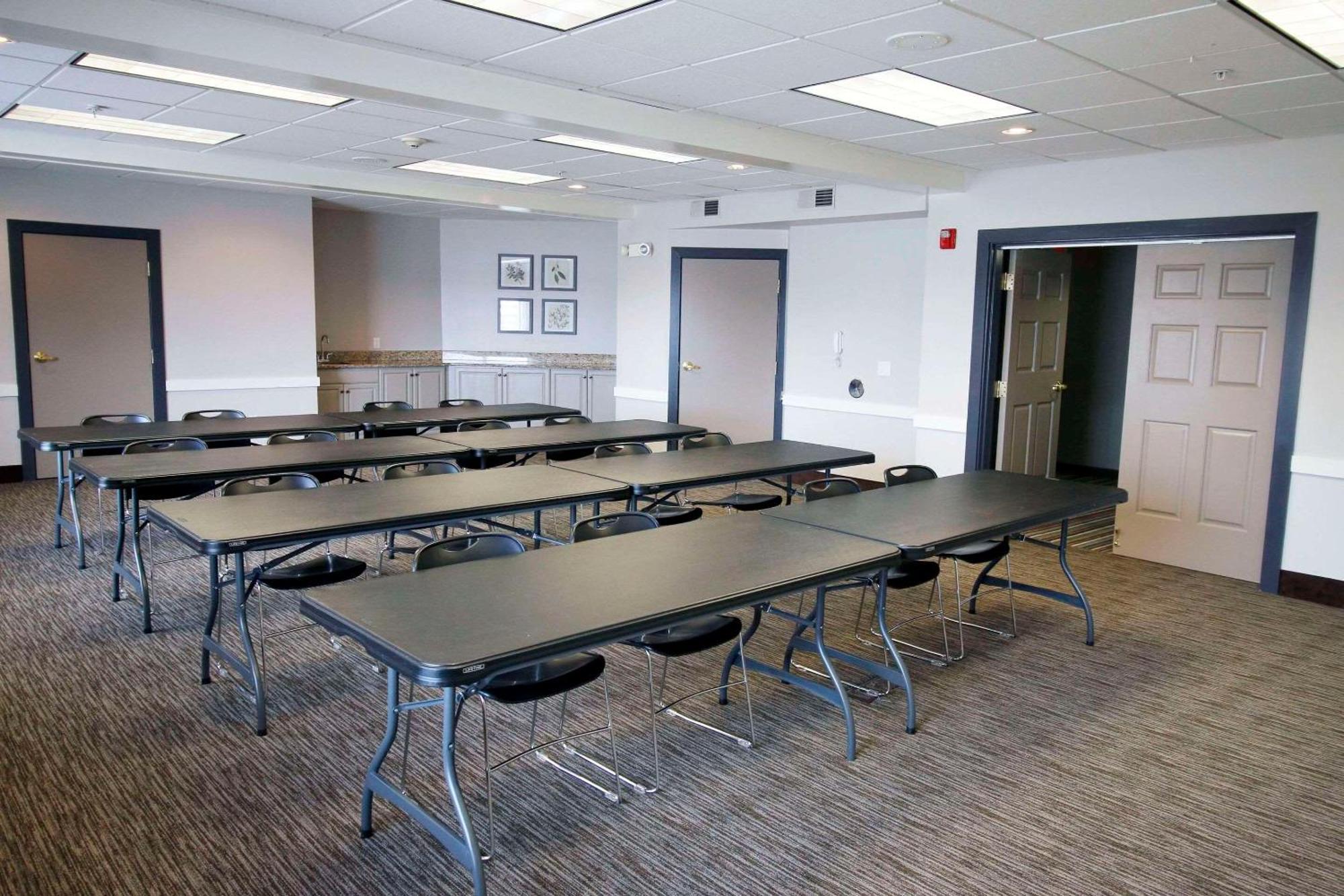 Country Inn & Suites By Radisson, Council Bluffs, Ia Extérieur photo